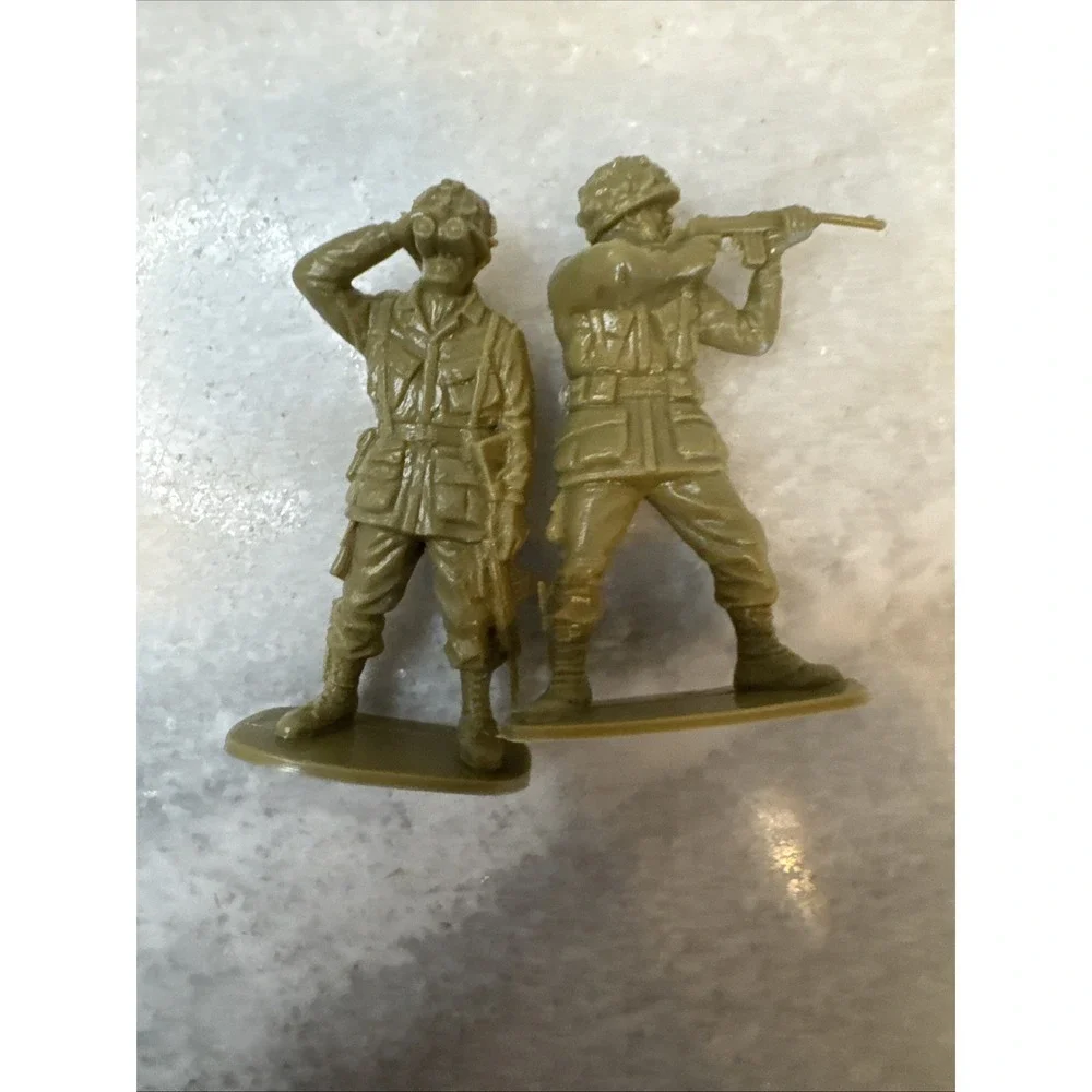 vintage timmee plastic army men Lot‎ Of 28